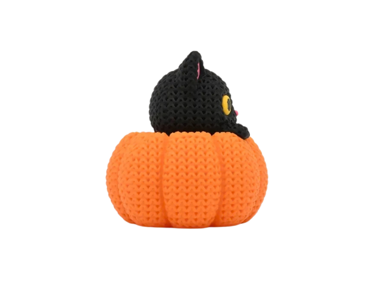 Knitted Pumpkin with Cat